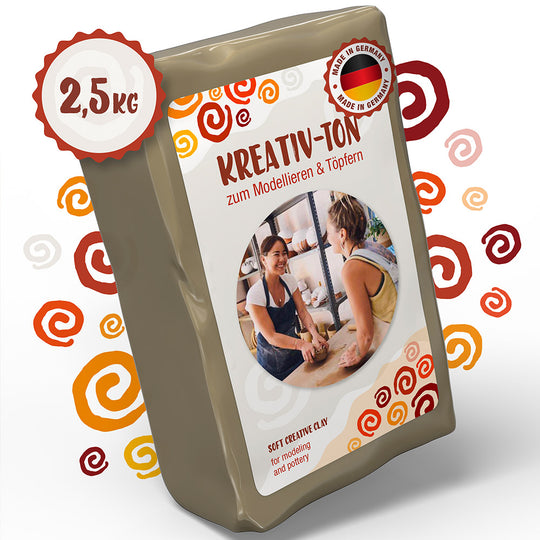 Kreativton 2,5kg auf weißem Hintergrund